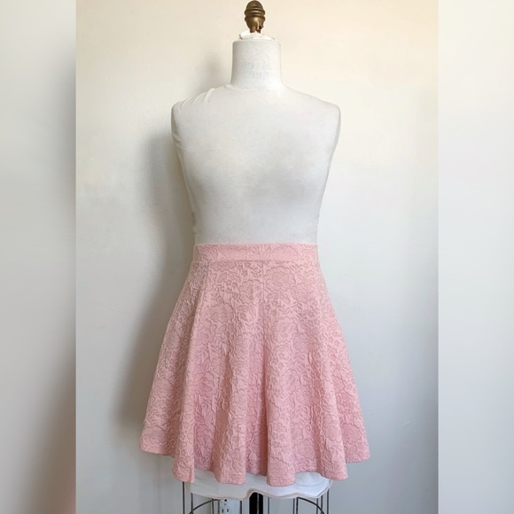 Dusty Pink Floral Lace Skater Skirt NEW - Picture 2 of 4